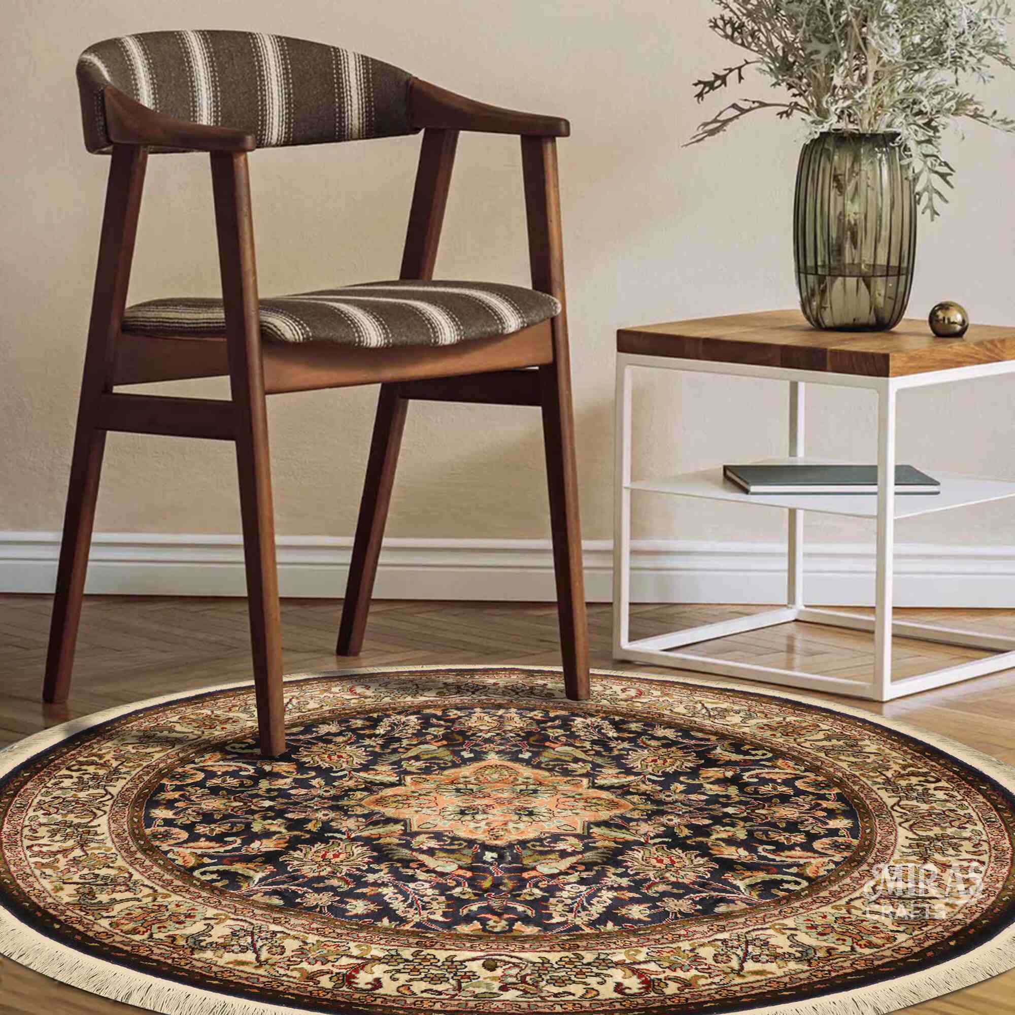 Royal Mehrab Hand Knotted Silk Round Rug By khushal – Miras Crafts